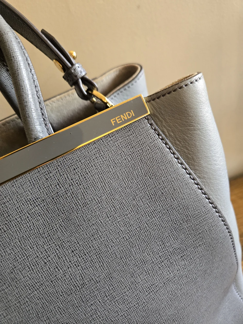 Fendi pre owned
